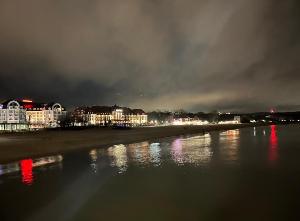 Gdansk Seaside - Osiedle Latarnikow Letnica 1アパートメント エクステリア 写真
